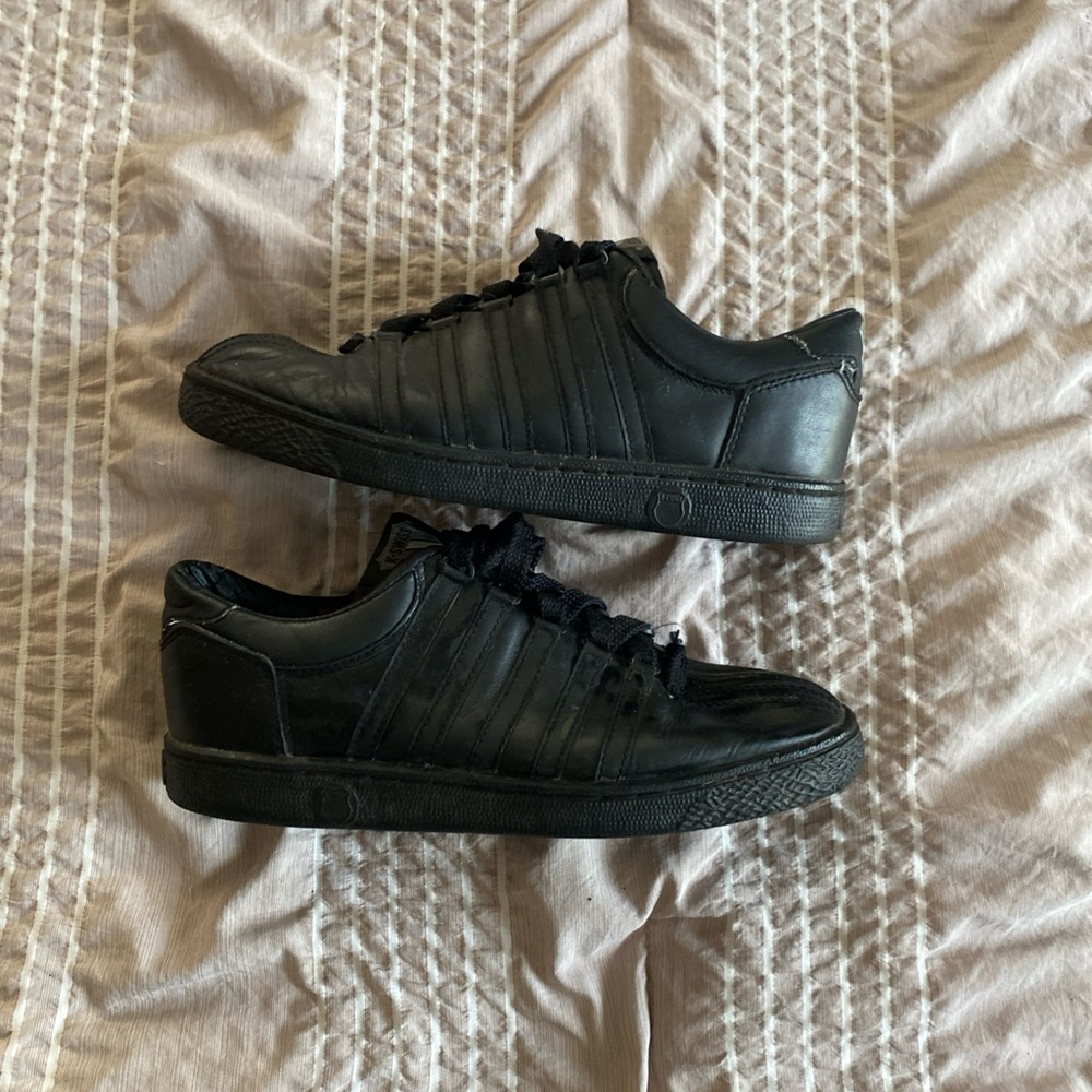 K-Swiss Classic Varsity 80144 Shoes Sneakers Black Leather Size 5.5 Youth